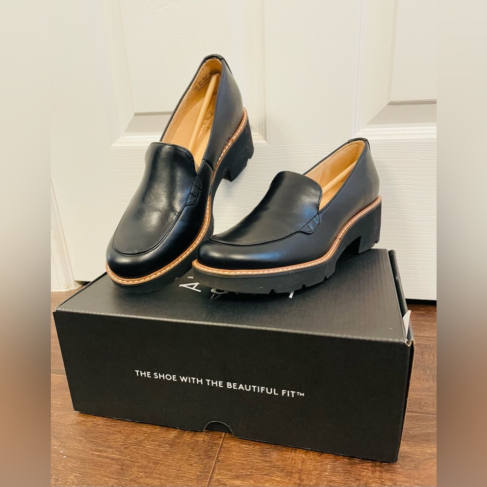 Naturalizer loafer